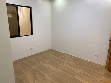 2 Storey 4 Bedroom Townhouse with 2 Car Garage For Sale at Greenwoods Executive Village Pasig