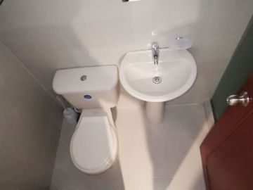 VENDO APARTAESTUDIO BARRIO EL REFUGIO