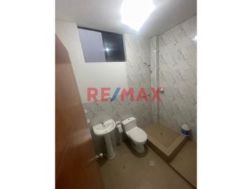 Vendo Casa De 3 Pisos De Estreno En Talarita - Castilla.ID: 1139507