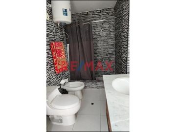 ¡Vive En Una Casa Espaciosa De 3 Pisos Con Amplios Espacios Y Elegantes Acabados! 🏡✨