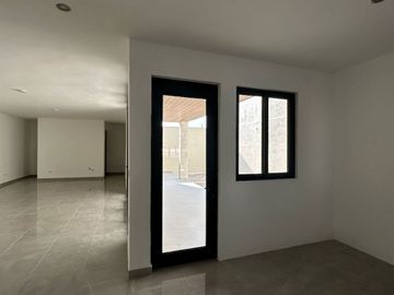 Casa en venta en Valle de Fontana Saltillo Coahuila