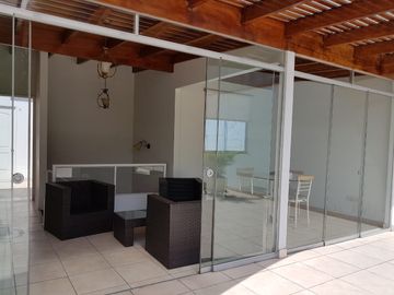 ALQUILO HERMOSO DUPLEX AMOBLADO - FRENTE A PARQUE EN CHACARILLA DEL ESTANQUE - LA FLORESTA  -  SURCO