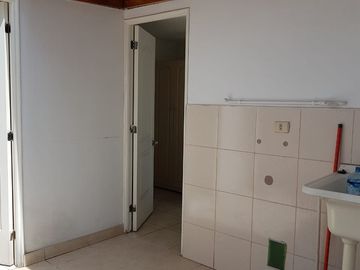 ALQUILO HERMOSO DUPLEX AMOBLADO - FRENTE A PARQUE EN CHACARILLA DEL ESTANQUE - LA FLORESTA  -  SURCO