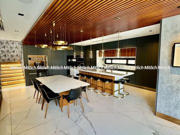 Casa en venta recámara en planta baja Fracc. Bosques de San Francisco. $23,800,000.