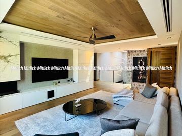 Casa en venta recámara en planta baja Fracc. Bosques de San Francisco. $23,800,000.