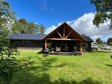 SE VENDE CASA EN PARCELA 6 DORMITORIOS 3 BAÑOS EN OSORNO UF 7900