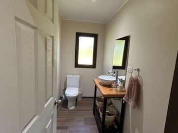 SE VENDE CASA EN PARCELA 6 DORMITORIOS 3 BAÑOS EN OSORNO UF 7900