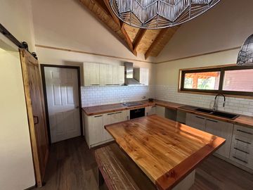 SE VENDE CASA EN PARCELA 6 DORMITORIOS 3 BAÑOS EN OSORNO UF 7900