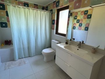 SE VENDE CASA EN PARCELA 6 DORMITORIOS 3 BAÑOS EN OSORNO UF 7900