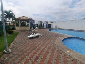 CASA 67.00m2 VIA A DAULE