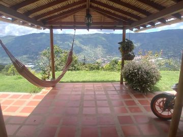 Venta hermosa Casa Finca, Vereda La Matica, Girardota, Ant.