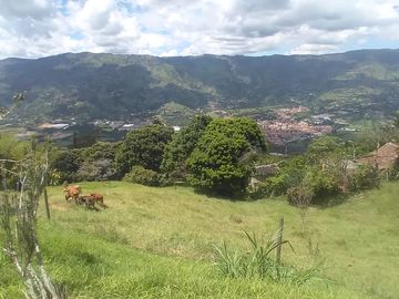 Venta hermosa Casa Finca, Vereda La Matica, Girardota, Ant.