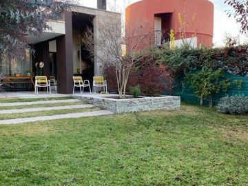 VÓRTICE INMOBILIARIA VENDE CASA EN BARRIO SOLARES DE MAIPÚ, MAIPÚ, MENDOZA