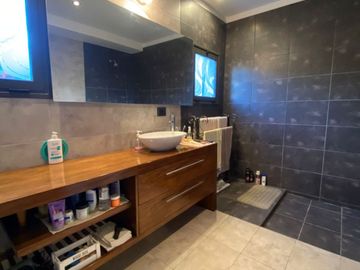 VÓRTICE INMOBILIARIA VENDE CASA EN BARRIO SOLARES DE MAIPÚ, MAIPÚ, MENDOZA