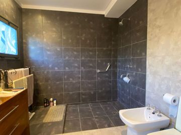 VÓRTICE INMOBILIARIA VENDE CASA EN BARRIO SOLARES DE MAIPÚ, MAIPÚ, MENDOZA