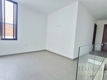Venta de Moderna Casa en Privada Cerca Walmart Avila Camacho