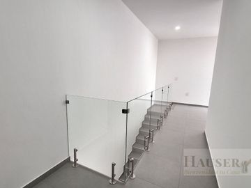 Venta de Moderna Casa en Privada Cerca Walmart Avila Camacho