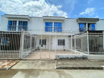 CASA EN VENTA EN BONDA SANTA MARTA