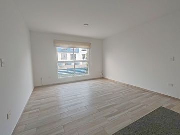 ¡ INCREIBLE DEPARTAMENTO EN PLANTA BAJA A SOLO 8 MIN DE AUT MEX - QRO !