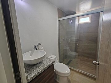 ¡ INCREIBLE DEPARTAMENTO EN PLANTA BAJA A SOLO 8 MIN DE AUT MEX - QRO !