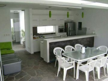 Casa de playa en condominio privado con gran potencial en Farallones- Chocalla