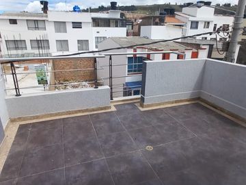 SE VENDE CASA BARRIO LAS QUINTAS TUNJA