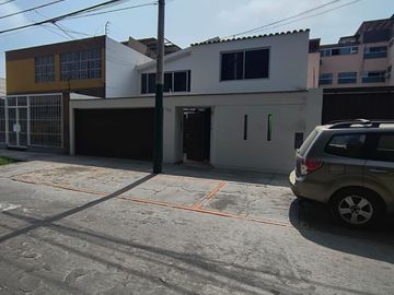 LQUILER: LINDO Y AMPLIO DEPARTAMENTO DE 1 DORM. Y 1er.PISO SAN BORJA...