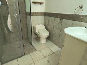 LQUILER: LINDO Y AMPLIO DEPARTAMENTO DE 1 DORM. Y 1er.PISO SAN BORJA...