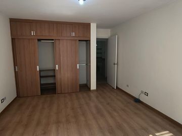 LQUILER: LINDO Y AMPLIO DEPARTAMENTO DE 1 DORM. Y 1er.PISO SAN BORJA...