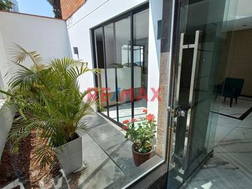 Se Alquila Minidepartamento en Surquillo