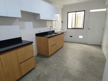 Vendo hermoso departamento en el distrito de  La Molina 210mt2
