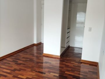 Vendo hermoso departamento en el distrito de  La Molina 210mt2