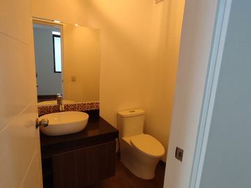Vendo hermoso departamento en el distrito de  La Molina 210mt2