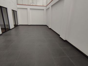 Vendo hermoso departamento en el distrito de  La Molina 210mt2