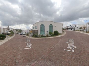 CASA, EN RECUPERACIÓN BANCARIA, LAGO YALAHAN, CUMBRES DEL LAGO, QUERÉTARO, qRO.MM*