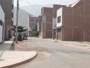 VENTA DE EXCLUSIVO TERRENO DE 90.11 M² FRENTE A PARQUE EN SOL DE HUAMPANÍ VI ETAPA – CON SERVICIOS COMPLETOS Y DOCUMENTOS EN REGLA