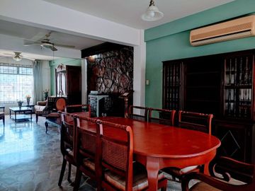 Venta de casa en Centenario Sur.