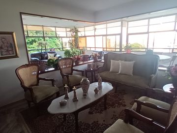 Venta apartamento en cristales oeste de Cali