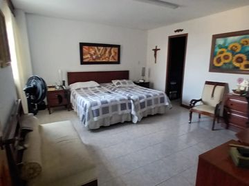 Venta apartamento en cristales oeste de Cali