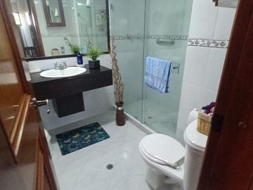 Venta apartamento en cristales oeste de Cali