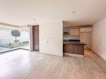 Venta de Casa condominio en la del Valle con roof y terraza privado
