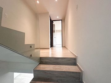 Venta de Casa condominio en la del Valle con roof y terraza privado