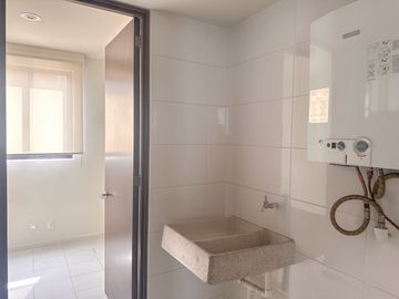 Venta de Casa condominio en la del Valle con roof y terraza privado
