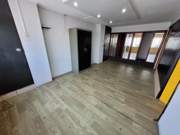 ALQUILO OFICINA EN PISO 2 – SAN LUIS AV. ROSA TORO  - ZONA COMERCIAL