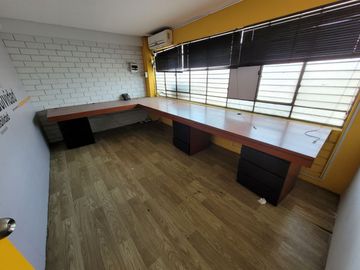 ALQUILO OFICINA EN PISO 2 – SAN LUIS AV. ROSA TORO  - ZONA COMERCIAL