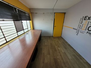 ALQUILO OFICINA EN PISO 2 – SAN LUIS AV. ROSA TORO  - ZONA COMERCIAL