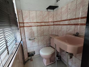 ALQUILO OFICINA EN PISO 2 – SAN LUIS AV. ROSA TORO  - ZONA COMERCIAL