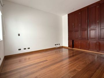 CHACARILLA SAN BORJA BELLO DUPLEX REMATO