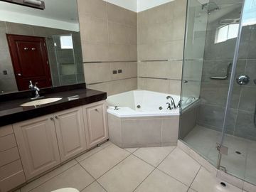 CHACARILLA SAN BORJA BELLO DUPLEX REMATO