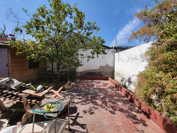 SE VENDE CASA PARADERO 19 DE SANTA ROSA, COMUNA LA GRANJA.